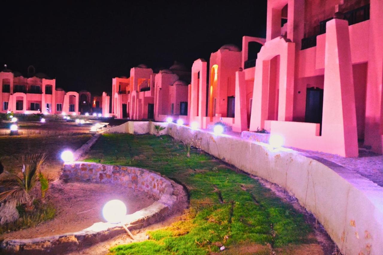 Hostmark Zabargad Beach Resort Abu Ghusun Exterior photo