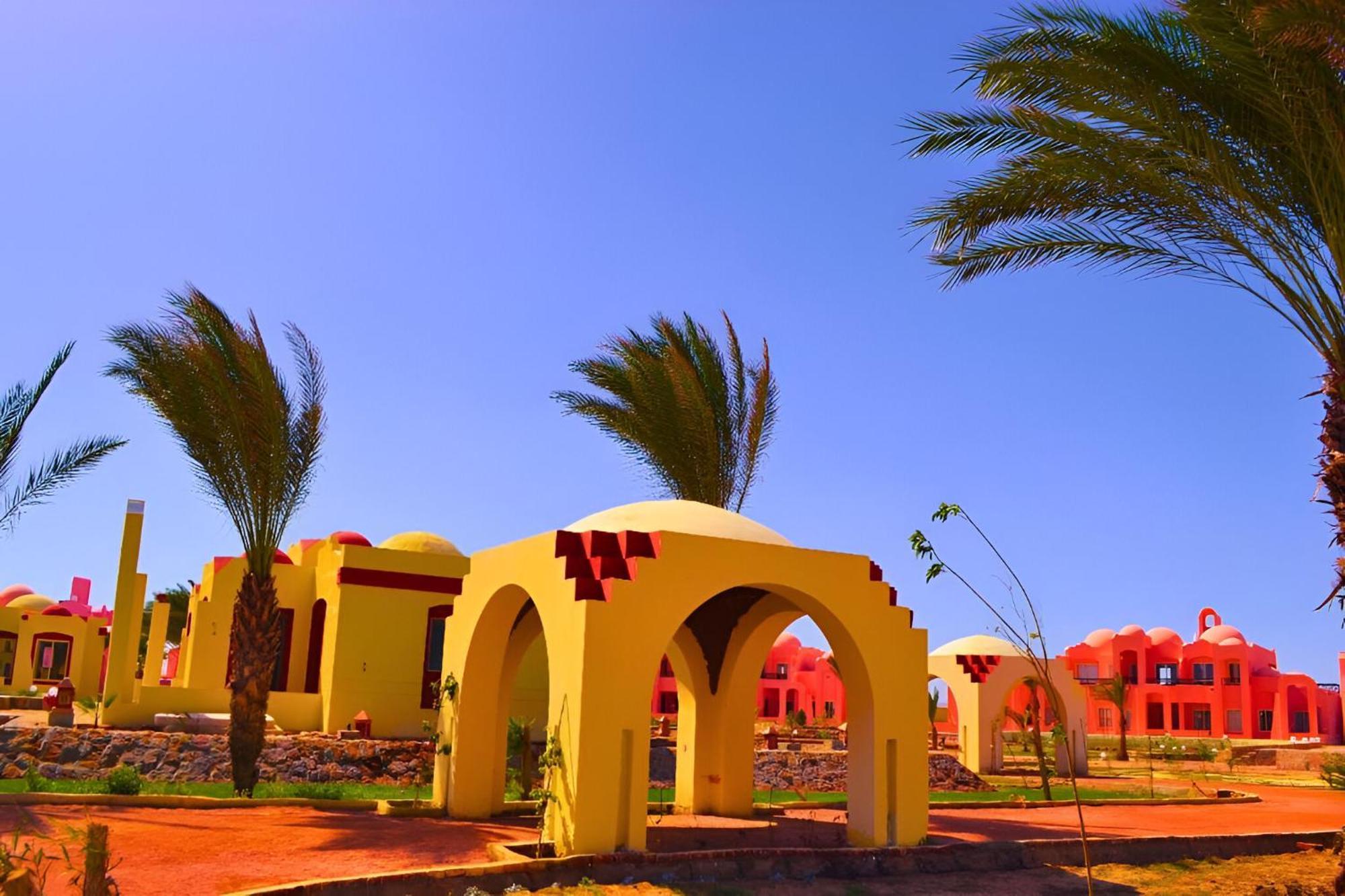 Hostmark Zabargad Beach Resort Abu Ghusun Exterior photo