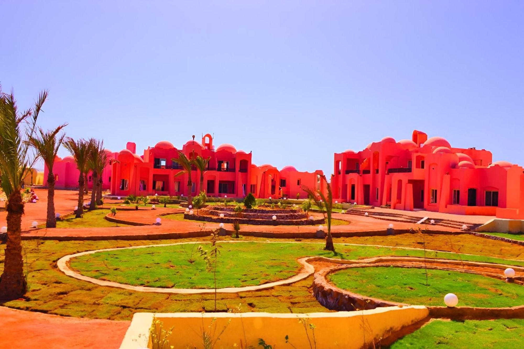 Hostmark Zabargad Beach Resort Abu Ghusun Exterior photo